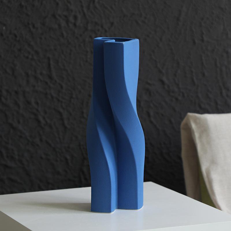 Simple Ceramic Vase With Dried Flowers Ornaments - Pacisia