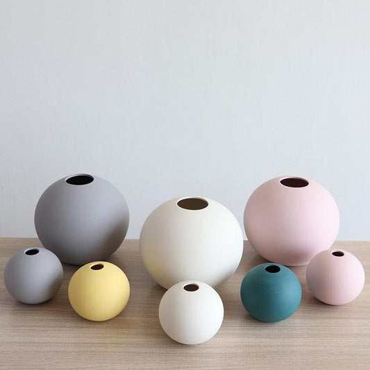 Spherical colored clay ceramic vase - Pacisia