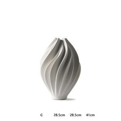 Spiral Twist Pointed Mouth Vase Ornaments Accumulation Round Ball - Pacisia