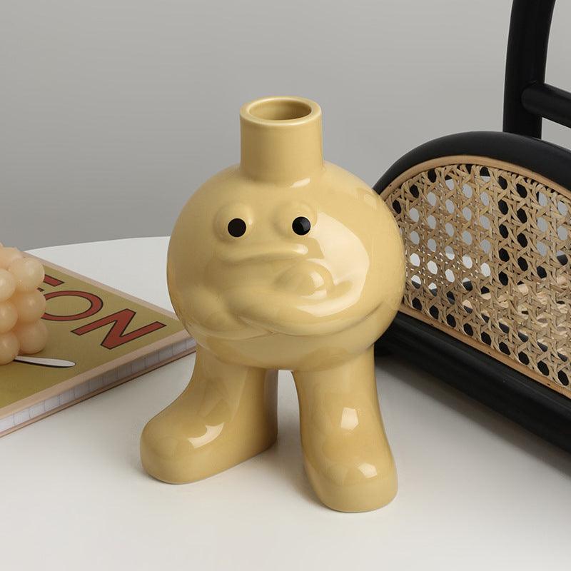 Table Of Porch Of Pottery And Porcelain Of Big Foot Floret Vase - Pacisia