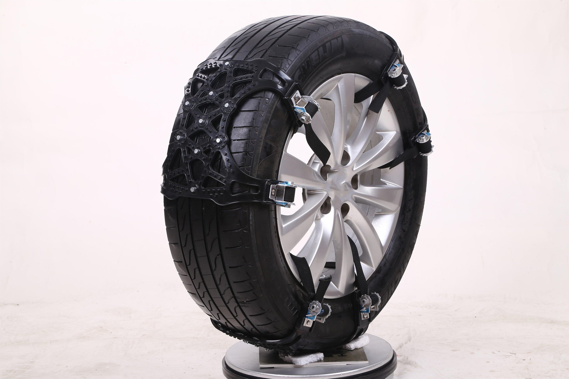 Universal type vase type upgrade snow chain - Pacisia