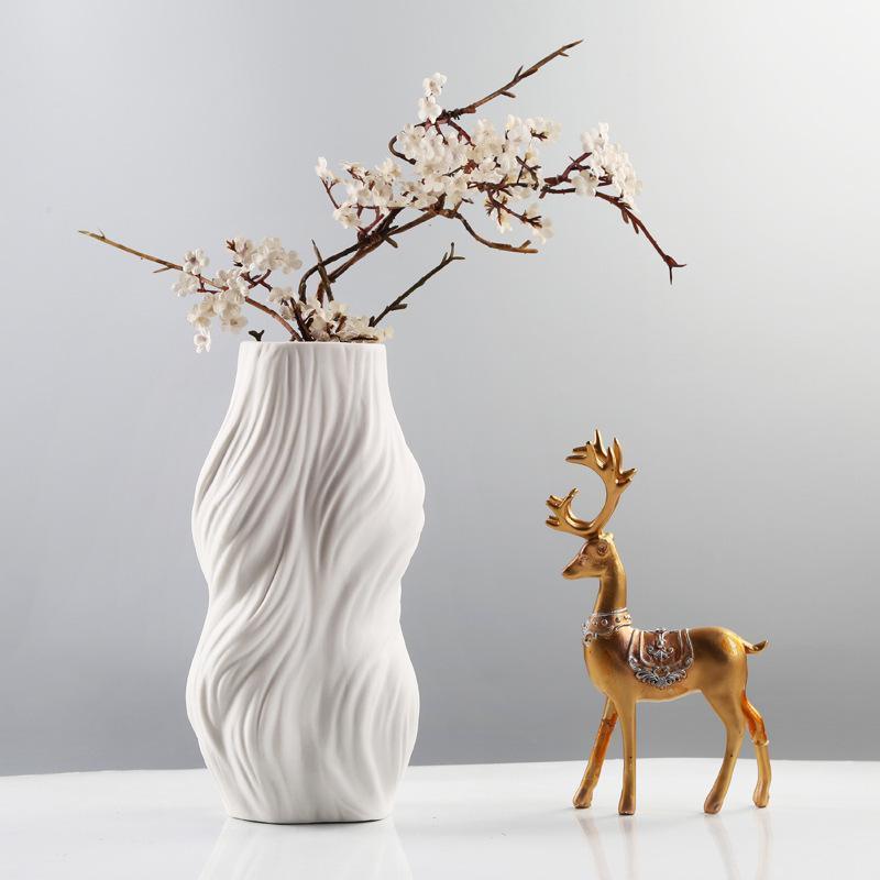 White Ceramic Vase Ornament Flower Arrangement - Pacisia
