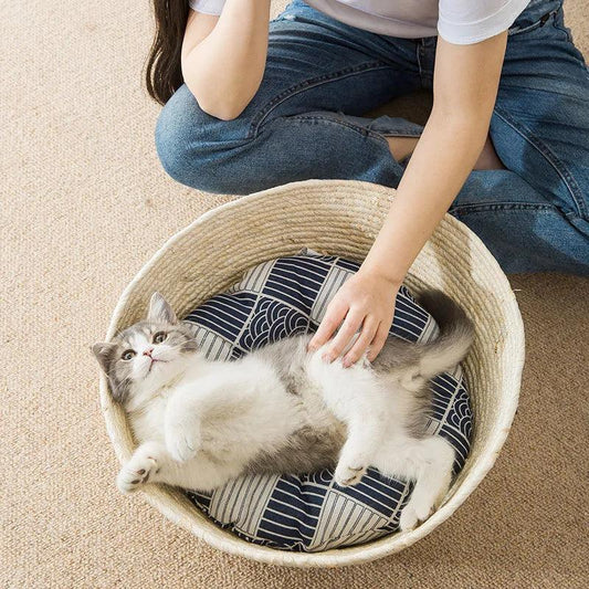 Comfortable Corn Husk Cat Straw Bed - Pacisia