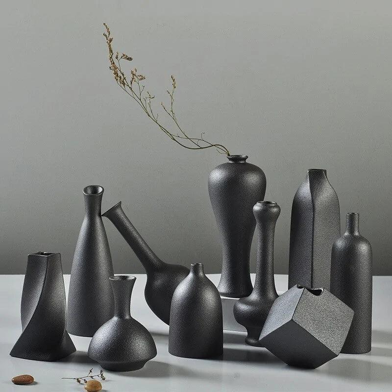 Black Glaze Vase - Pacisia